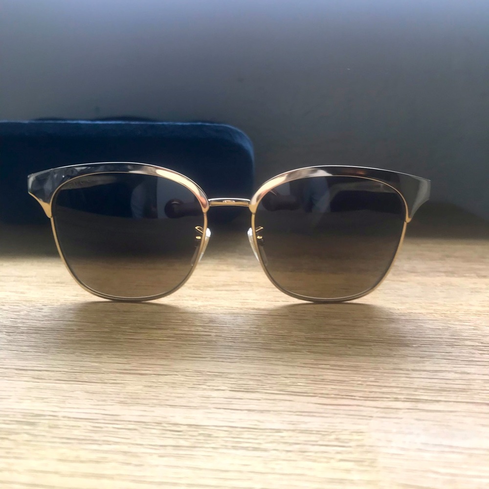 Gucci gold rimmed sunglasses